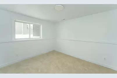 3112 Eastwood Road SE, Rochester, MN 55904 - Photo 5