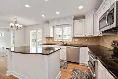 12755 42nd Place N, Plymouth, MN 55442 - Photo 11