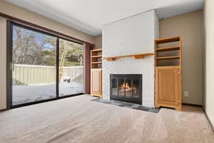 1074 Carmel Ct, Shoreview, MN 55126 - Photo 7