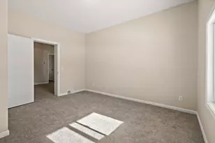 1083 Beech St, Saint Paul, MN 55106 - Photo 33