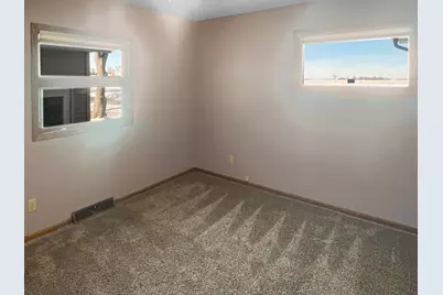 413 N 1st Avenue W, Truman, MN 56088 - Photo 19