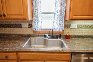 226 S Linton St, Blue Earth, MN 56013 - Photo 15