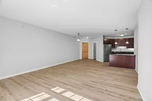 619 8th Street SE, Minneapolis, MN 55414 - Photo 7