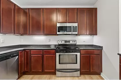 619 8th Street SE #315, Minneapolis, MN 55414 - Photo 11