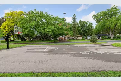 3833 Noble Avenue N, Robbinsdale, MN 55422 - Photo 47