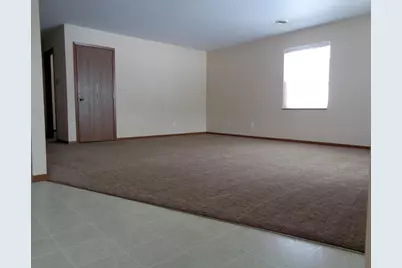 1708 E Lincoln Avenue #6, Montevideo, MN 56265 - Photo 9