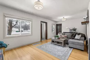 6828 Corvallis Ave N, Crystal, MN 55428 - Photo 5