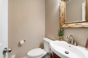 701 4th St SW, Austin, MN 55912 - Photo 15