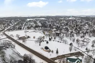 701 4th St SW, Austin, MN 55912 - Photo 71