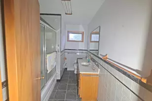 716 E 37th St, Hibbing, MN 55746 - Photo 9