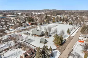 4017 Shamrock Dr NE, Saint Paul, MN 55421 - Photo 41