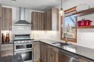 4017 Shamrock Dr NE, Saint Paul, MN 55421 - Photo 13