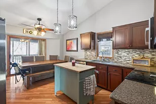 4993 Credit River Dr, Savage, MN 55378 - Photo 3