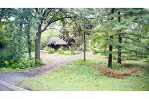 11300 Park Ridge Dr W, Hopkins, MN 55305 - Photo 3