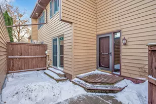 4757 Spring Cir, Minnetonka, MN 55345 - Photo 3