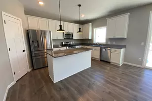 11775 33rd St N, Lake Elmo, MN 55042 - Photo 3