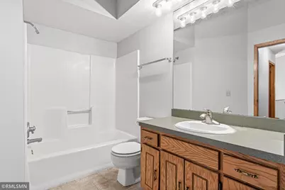 2311 Grange Avenue N, Oakdale, MN 55128 - Photo 27