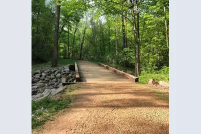 1725 Oak Creek Pass, Chaska, MN 55318 - Photo 41