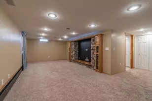 1211 13th Ave SW, Willmar, MN 56201 - Photo 19