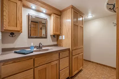 1211 13th Avenue SW, Willmar, MN 56201 - Photo 17