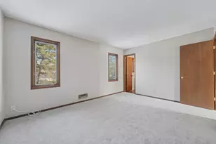 8124 W 103rd St, Bloomington, MN 55438 - Photo 11