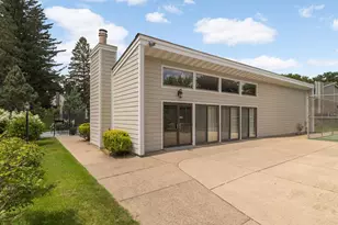 6701 W 82nd St, Bloomington, MN 55438 - Photo 33