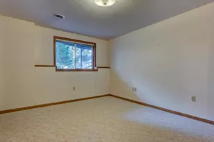 412 Lee St, Durand, WI 54736 - Photo 35