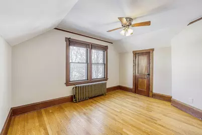 1002 Earl Street, Saint Paul, MN 55106 - Photo 9