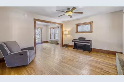 1002 Earl Street, Saint Paul, MN 55106 - Photo 5