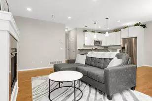 17710 Valley Cove Ct, Wayzata, MN 55391 - Photo 5