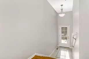 17710 Valley Cove Ct, Wayzata, MN 55391 - Photo 3