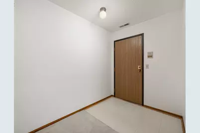 1381 Berry Ridge Road #604, Eagan, MN 55123 - Photo 11