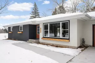 9181 31st St N, Lake Elmo, MN 55042 - Photo 3