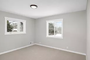 9181 31st St N, Lake Elmo, MN 55042 - Photo 17