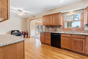 205 Linden Pl S, Northfield, MN 55057 - Photo 7