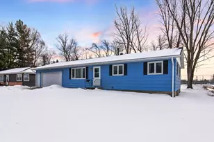 205 Linden Pl S, Northfield, MN 55057 - Photo 1