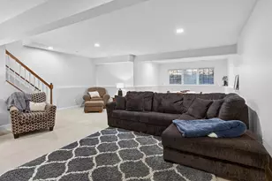 8336 Suffolk Dr, Chanhassen, MN 55317 - Photo 29