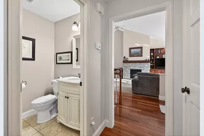 8336 Suffolk Drive, Chanhassen, MN 55317 - Photo 17