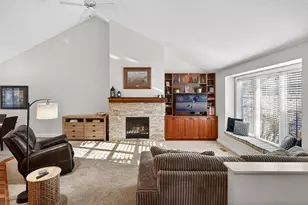 8336 Suffolk Dr, Chanhassen, MN 55317 - Photo 5