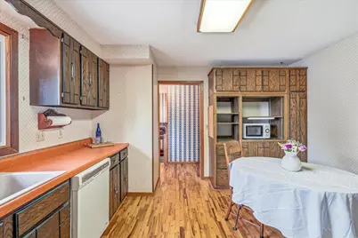 8435 Shadyview Lane N, Maple Grove, MN 55311 - Photo 9