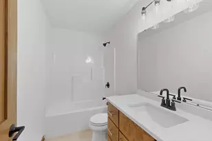 2163 Hadley Hills Dr NE, Rochester, MN 55906 - Photo 27