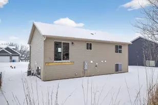 2163 Hadley Hills Dr NE, Rochester, MN 55906 - Photo 7