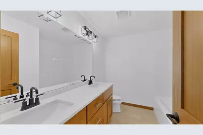 2163 Hadley Hills Drive NE, Rochester, MN 55906 - Photo 23