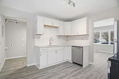 1008 W 89th Street, Bloomington, MN 55420 - Photo 3