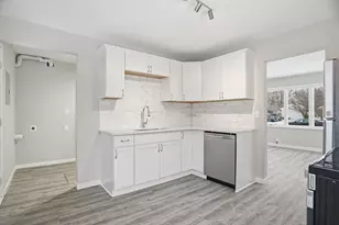 1008 W 89th St, Bloomington, MN 55420 - Photo 3