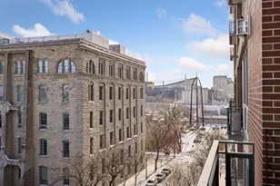 222 2nd St SE, Minneapolis, MN 55414 - Photo 17