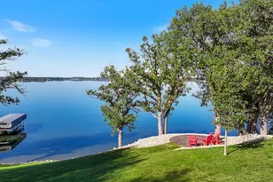 112 S Sunrise St, Hendricks, MN 56136 - Photo 5