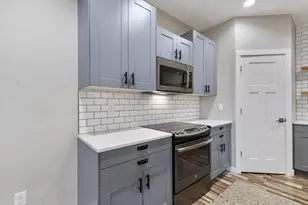 112 S Sunrise St, Hendricks, MN 56136 - Photo 17