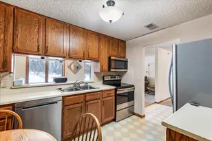 4035 Victoria St N, Shoreview, MN 55126 - Photo 5