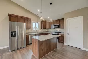 1343 Creekwood Dr, New Richmond, WI 54017 - Photo 25